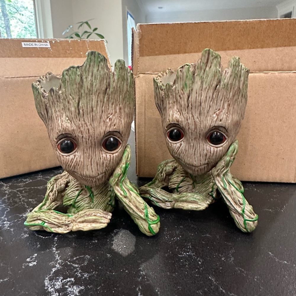Guardians of galaxy Groot NEW mini Planter Pots matching set 2